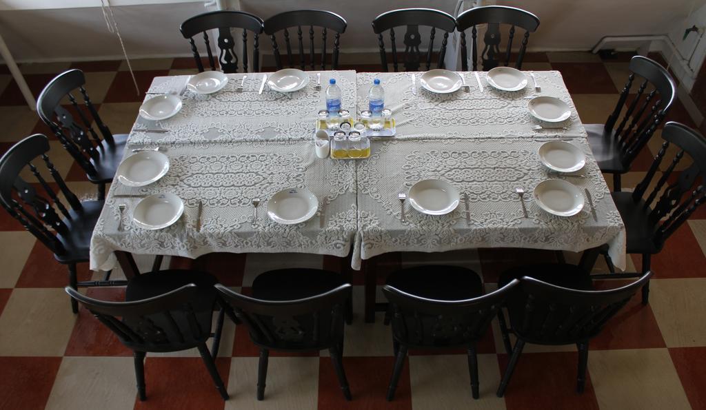 โฮเต็ล ไวต์ โรส Bed & Breakfast Kochi ภายนอก รูปภาพ